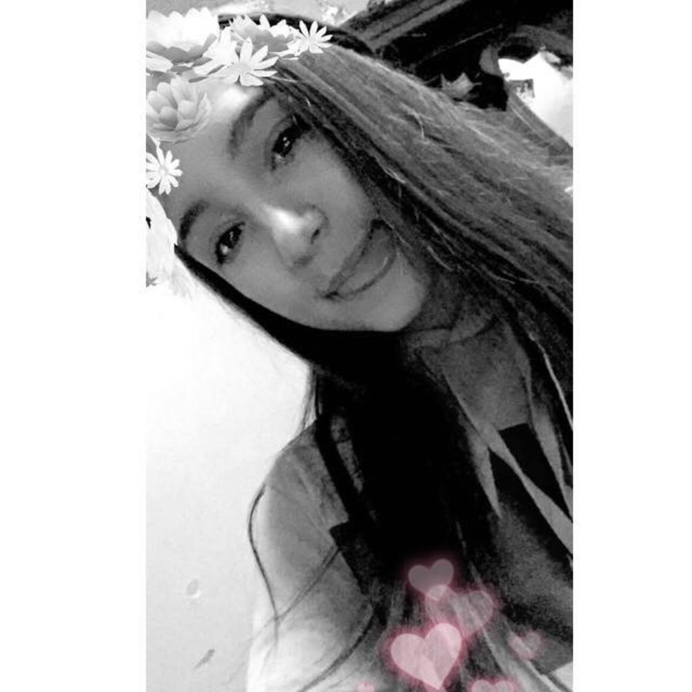 Meet your Posher, Kira